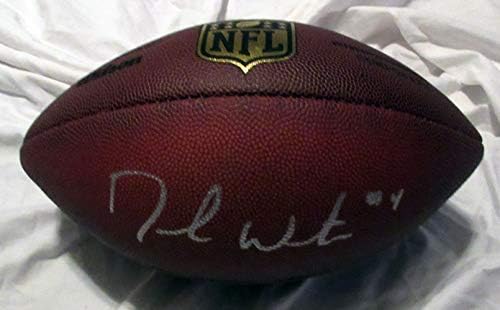Дешон Уотсън подписа футболна топка Wilson NFL Shield с автограф W / PROOF, Фотография Дешона, подписывающего договор с нас, Хюстън Техасанс,