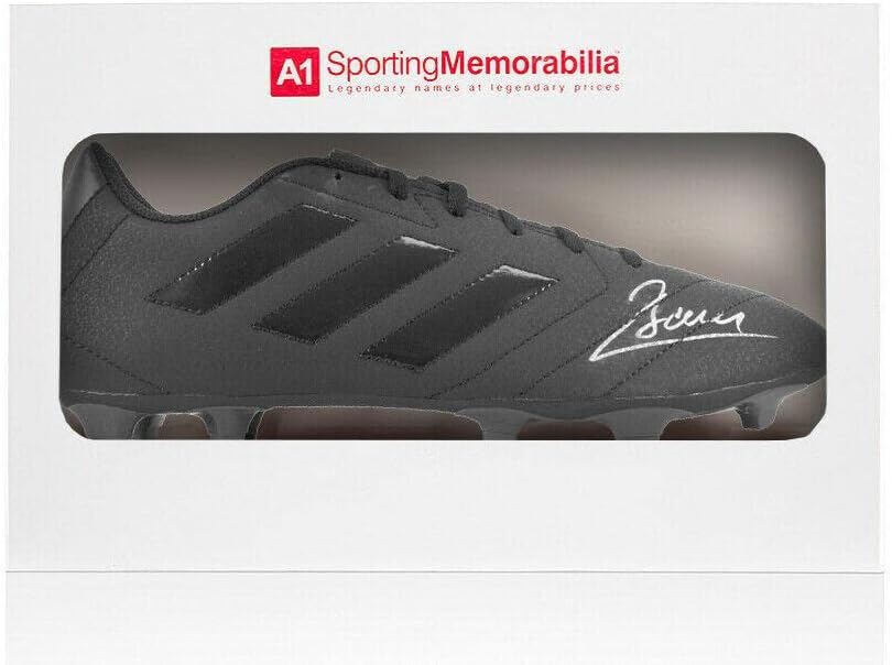 Футболни обувки с автограф на Димитър Бербатова - Адидас, Черно - Подарък кутия С Автограф - Футболни топки с автографи